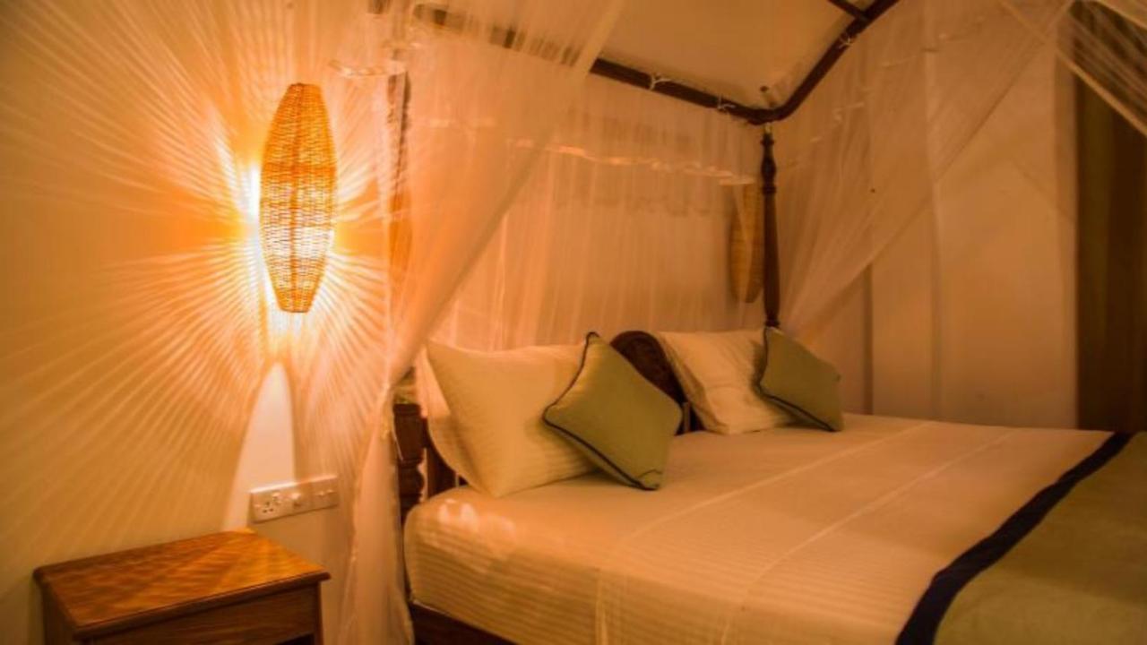 Birds Paradise Cabanas Unawatuna Buitenkant foto