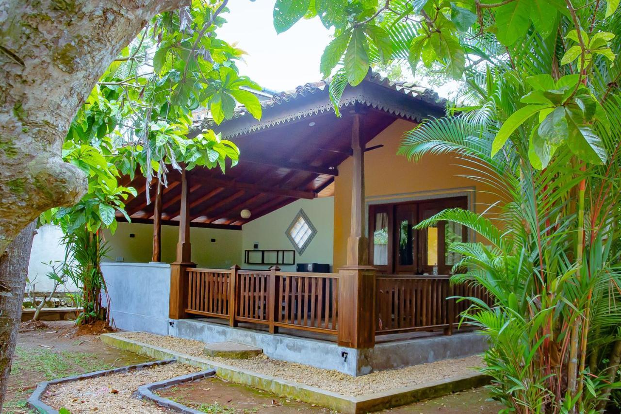 Birds Paradise Cabanas Unawatuna Buitenkant foto